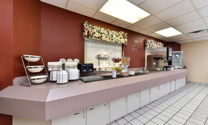 Morrow Hotel | Americas Best Value Inn & Suites Morrow Atlanta