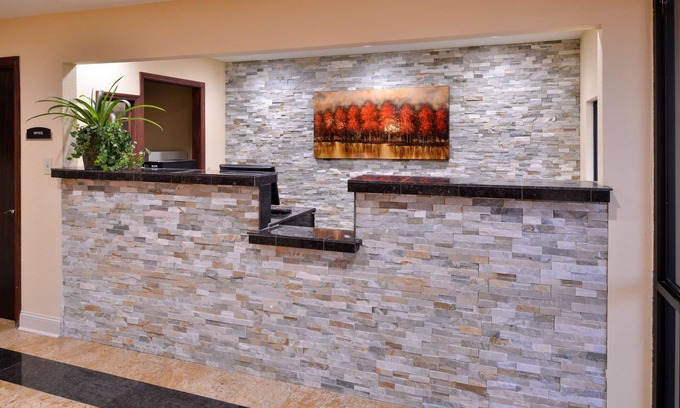 Tupelo Hotel | Americas Best Value Inn Tupelo Barnes Crossing