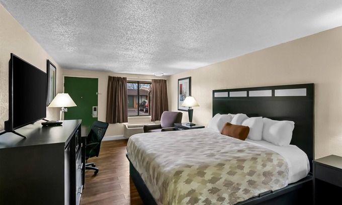 Martinsburg Hotel | Americas Best Value Inn Martinsburg