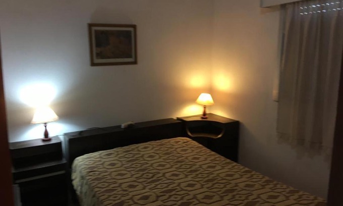 Mar de Ajo Apartment | Amplia casa con fondo y estacionamiento a metros del mar