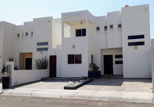 La Paz House | Amplia residencia con acceso privado