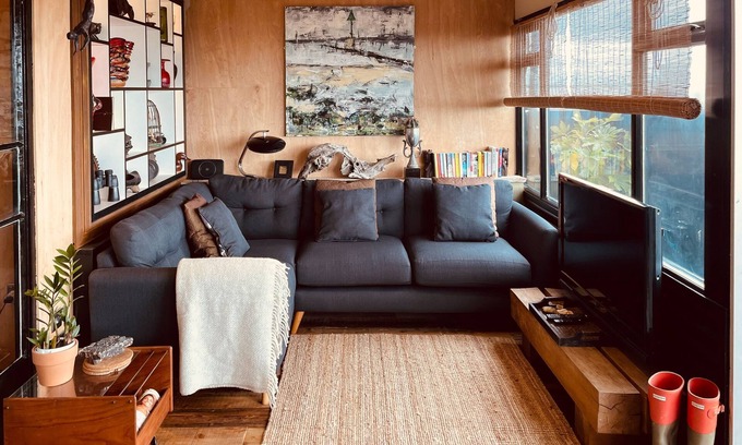 Whitstable Cottage | An amazing beach front property with log burner and stunning views.