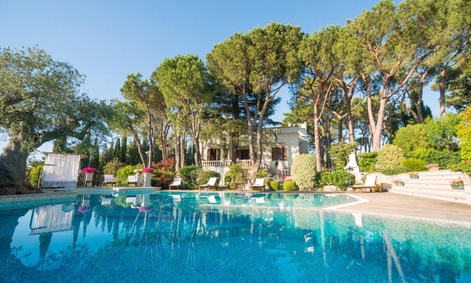 Selva di Fasano Villa | An exclusive historic villa with private pool