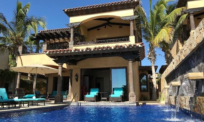 Paraiso Escondido Villa | An extraordinary travel experience where beachfront luxury meets great intimacy