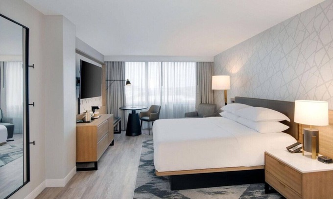 Birmingham House | An Inviting Room for a Comfortable Stay