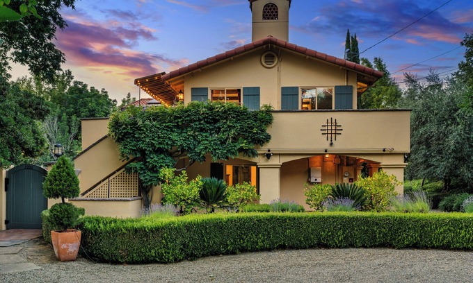 Napa House | An Italian Villa in the heart of Napa Valley!