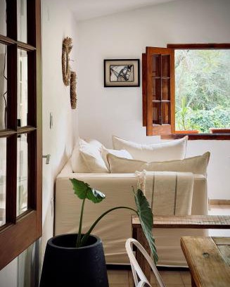 Yocsina House | Anastasia Rústica y acogedora