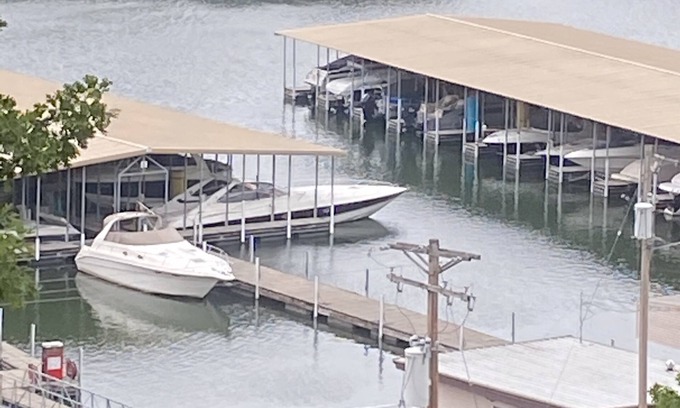 Lake Ozark Condo | ANCHOR’S UP UNIT 1 NAUTICALLY INSPIRED 2 BR CONDO NEXT TO BAGNELL STRIP