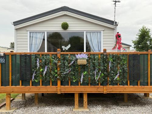 Crowle Other | Andreas Riverside Retreat at 7 Lakes Country Park