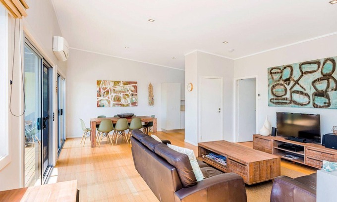 Angourie House | Angourie Blue 7 - A picturesque holiday rental nestled in the stunning landscape of Angourie