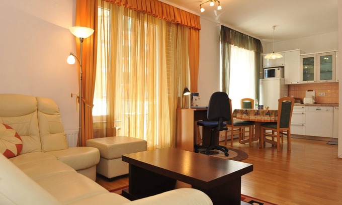 Ljubljana City Centre Apartment | Anita Tour As/Central 1BR App, free garage, AC, Wi-Fi, 7min walk from old town