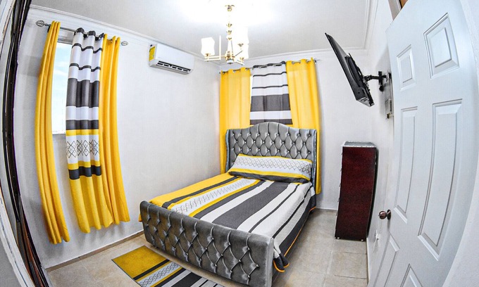 Santiago Province Apartment | Apartment in the races near the monument