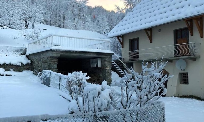 Saint-Colomban-des-Villards Apartment | Apartment with Terrace 5 minutes from Les Sybelles