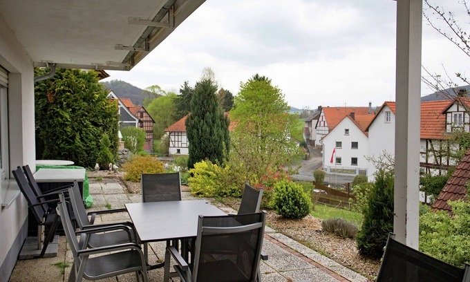 Waßmuthshausen Apartment | Apartment with private terrace in Homberg