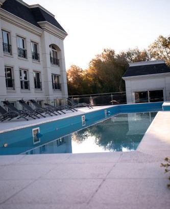 Rio Cuarto Apartment | Apart France - Con gim, piscina y estacionamiento