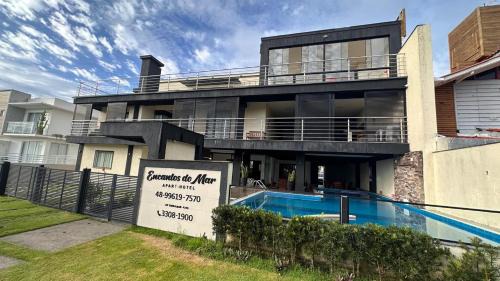 Palhoca Apartment | Apart-Hotel "Encantos do Mar" - Beira Mar