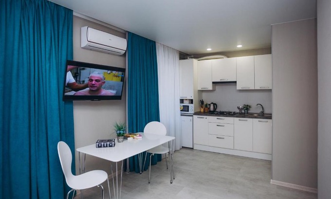 Zarichnyi District Apartment | Apart-hotel I. Sirko New Building 7 floor