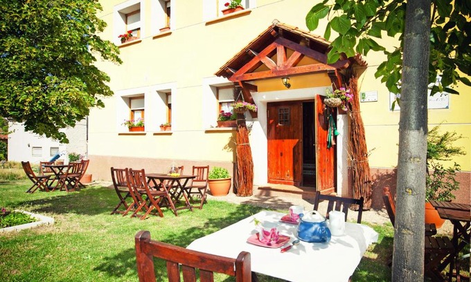 Peralejos de las Truchas Apartment | Apartamentos El Pajar del Abuelo