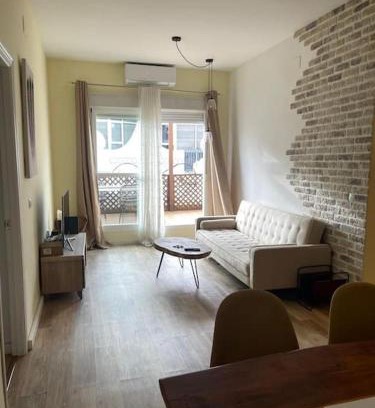 Huelva Apartment | Apartamento céntrico con terraza y parking