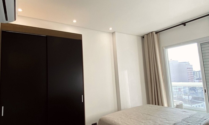 Guilhermina Apartment | Apartamento com Piscina, Moderno e Luxuoso