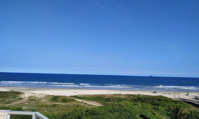 Pontal do Parana Apartment | Apartamento de Cobertura Frente Para o Mar, Praia Ipanema, PR. Vista Maravilhosa