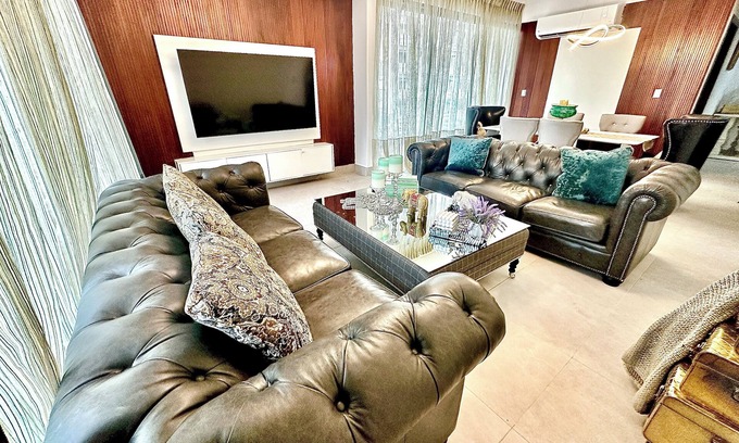 Yolanda Morales Apartment | Apartamento de Lujo en Torre Piantini