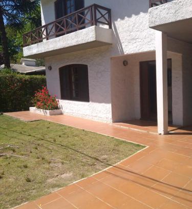 Piriapolis Apartment | Apartamento independiente en planta baja. Zona residencial