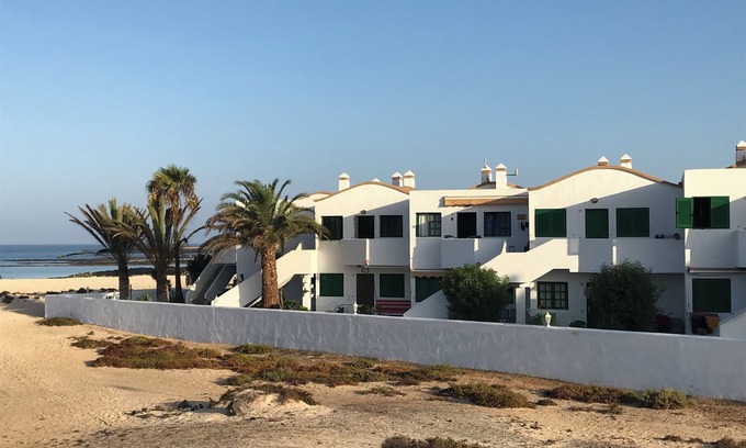 Los Lagos Apartment | Apartamento Los Lagos| Direct to the beach & sea | Terrace | BBQ | Top WiFi