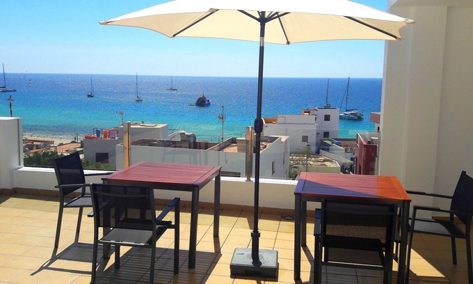 Morro Jable Apartment | Apartamento Sarah 2A, 2min to the beach and promenade, central and quiet. Free WIFI