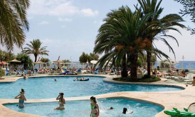 S'illot Hotel | Aparthotel Playa Dorada