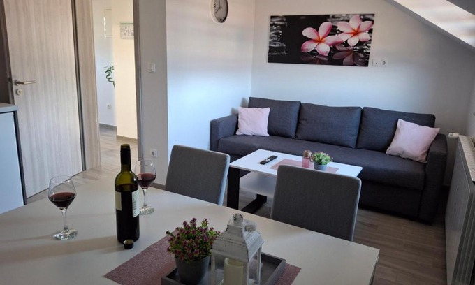 Ravna Gora Apartment | Apartman OBLAK Ravna gora