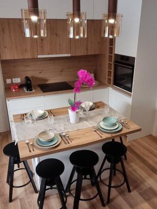 Vrata Apartment | Apartman Orhideja