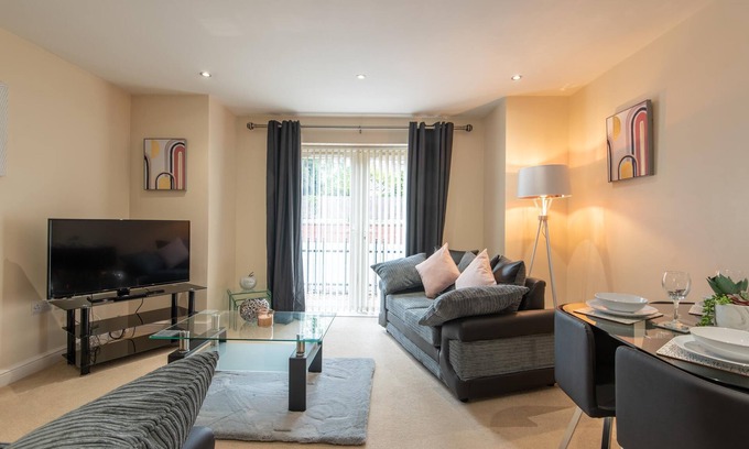 Worksop Apartment | Apartment 8 - 2 Bedrooms - Sleeps 4