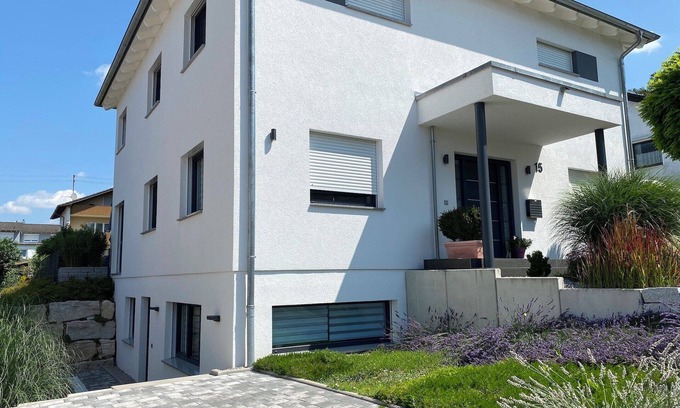 Hoffenheim Apartment | Apartment 'Alina' with Private Terrace and Wi-Fi