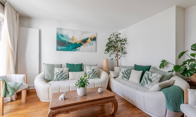 Saint-Lambert Apartment | Apartment 'Appartement Cosy' with Balcony and Wi-Fi