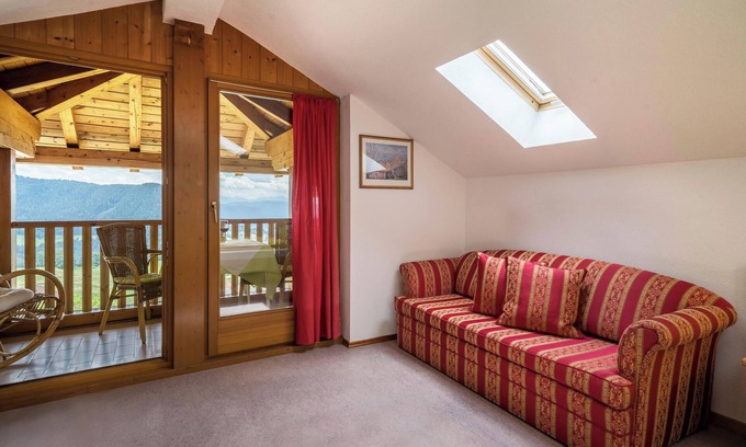 Salonetto Apartment | Apartment "Bozen" with Mountain View, Wi-Fi, Balcony & Garden