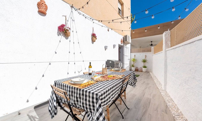 Locaiba Apartment | Apartment 'Calma Suite' with Private Garden, Wi-Fi and Air Conditioning