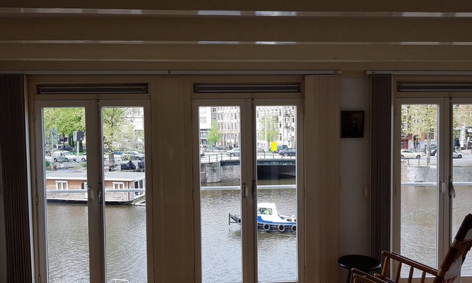 Jordaan Apartment | Apartment Canal View Ideal for Professionals