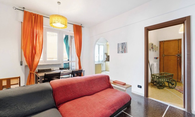 San Teodoro Apartment | Apartment 'Casa Per Famiglia' with Balcony and Wi-Fi
