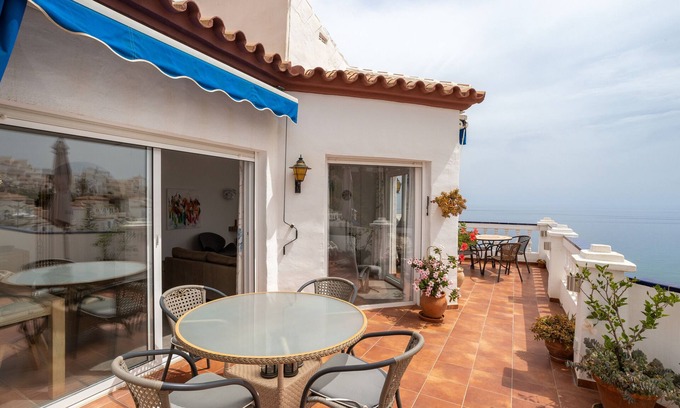 Urbanizacion Ladera del Mar Apartment | Apartment 'Casa Sydhavshytten' with Sea View, Wi-Fi and Air Conditioning