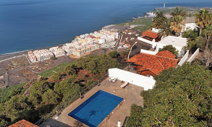 Puerto Naos Apartment | Apartment 'Moijama 8' with Sea View, Shared Pool and Wi-Fi