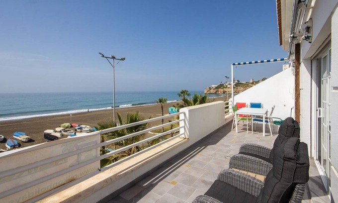 Rincon de la Victoria Apartment | Apartment "Lovely Renovated Penthouse" At the Beach with Sea View