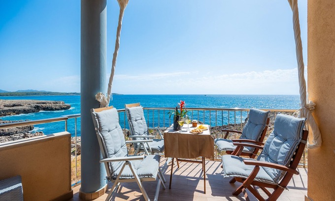 S'Illot-Cala Morlanda Apartment | Apartment "Fábula" with Mediterranean Sea Views in S’Illot-Cala Morlanda