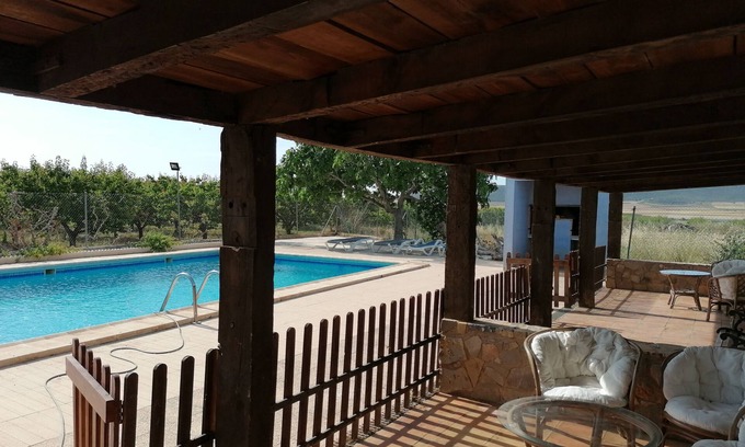 Caravaca de la Cruz Apartment | Apartment 'Fraskito 2' with Mountain View, Wi-Fi and Air Conditioning