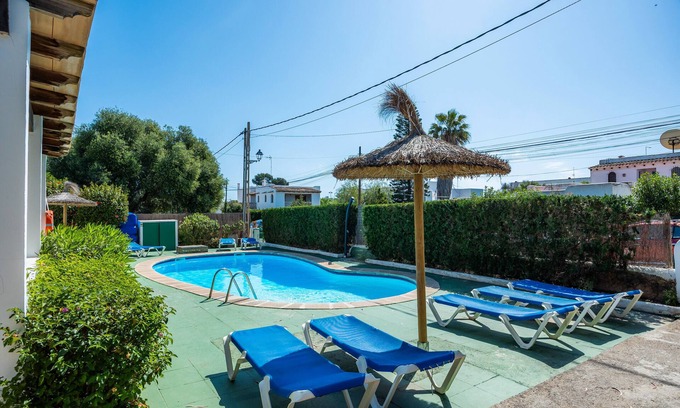 Cala d'Or Apartment | Apartment "Felipe 2-1" with Pool, Wi-Fi, Garden & Terrace