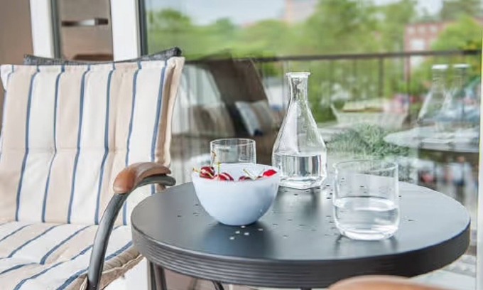 Flensburg Apartment | Apartment 'Ferienwohnung Flensburger Brise' with Balcony and Wi-Fi