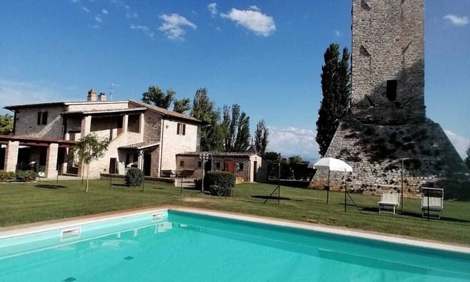 Limiti Apartment | Apartment for up to 8 people in the quiet Umbrian countryside