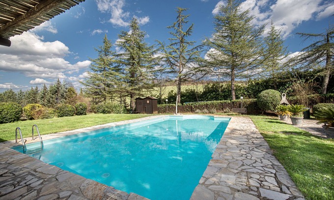 Umbertide House | Apartment 'Girasole ad Antico Casale '700' with Shared Pool & Wi-Fi