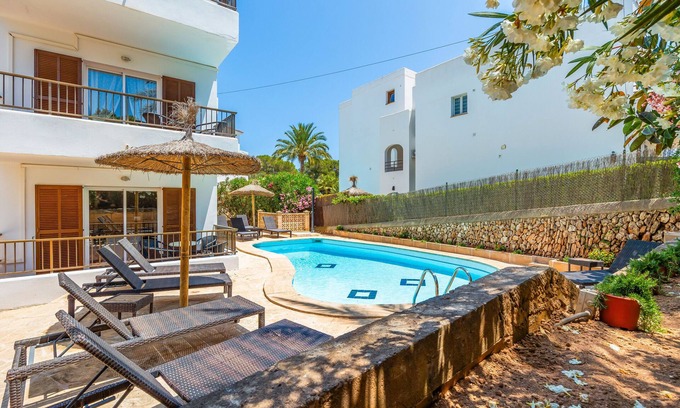 Cala Ferrera Apartment | Apartment 'Gran Sol Family 7' with Shared Pool, Wi-Fi and Air Conditioning