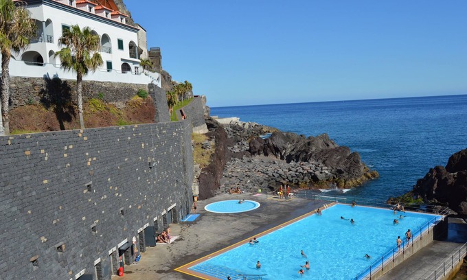 Camara de Lobos Apartment | Apartment in Câmara de Lobos Free Wifi